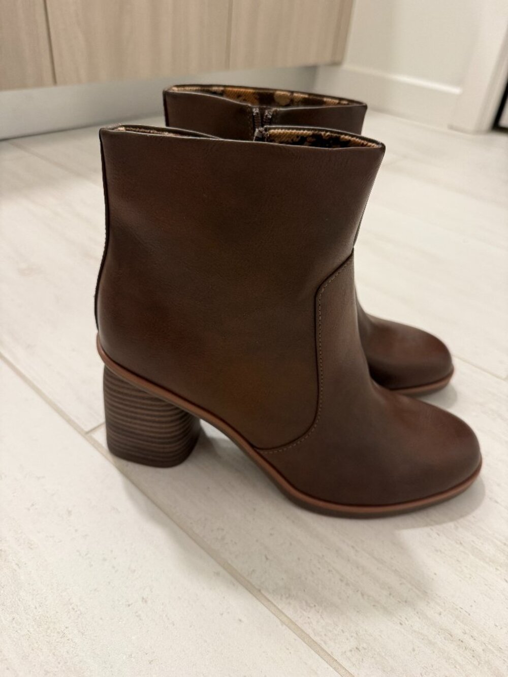 Brown Kork-Ease Booties - Size 9.5